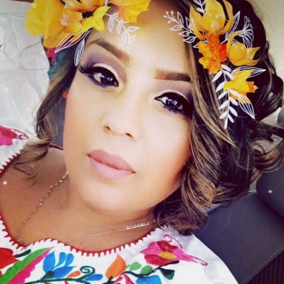 Meet your Posher, Stephanie - Picture 1 of 1